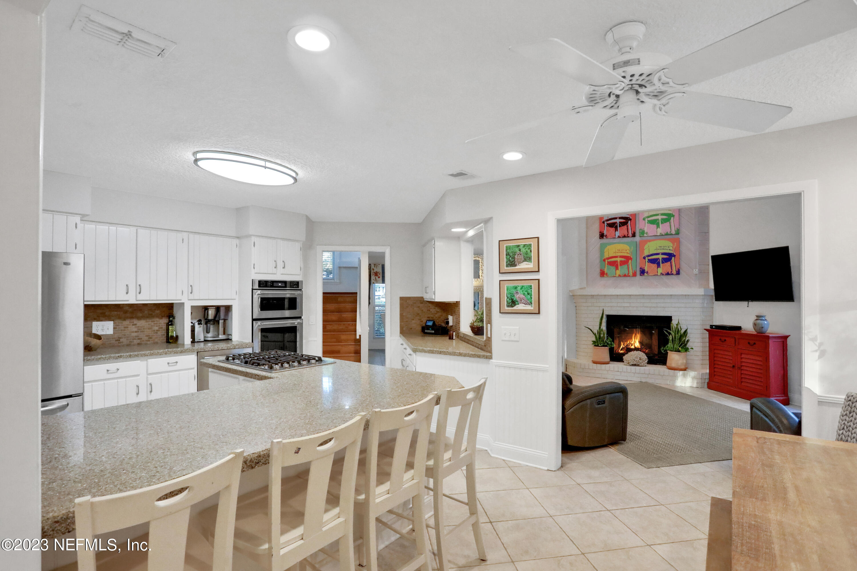 1354 Pinewood Road Jacksonville Beach, FL 32250 - Photo 13 of 77 7O0A4946