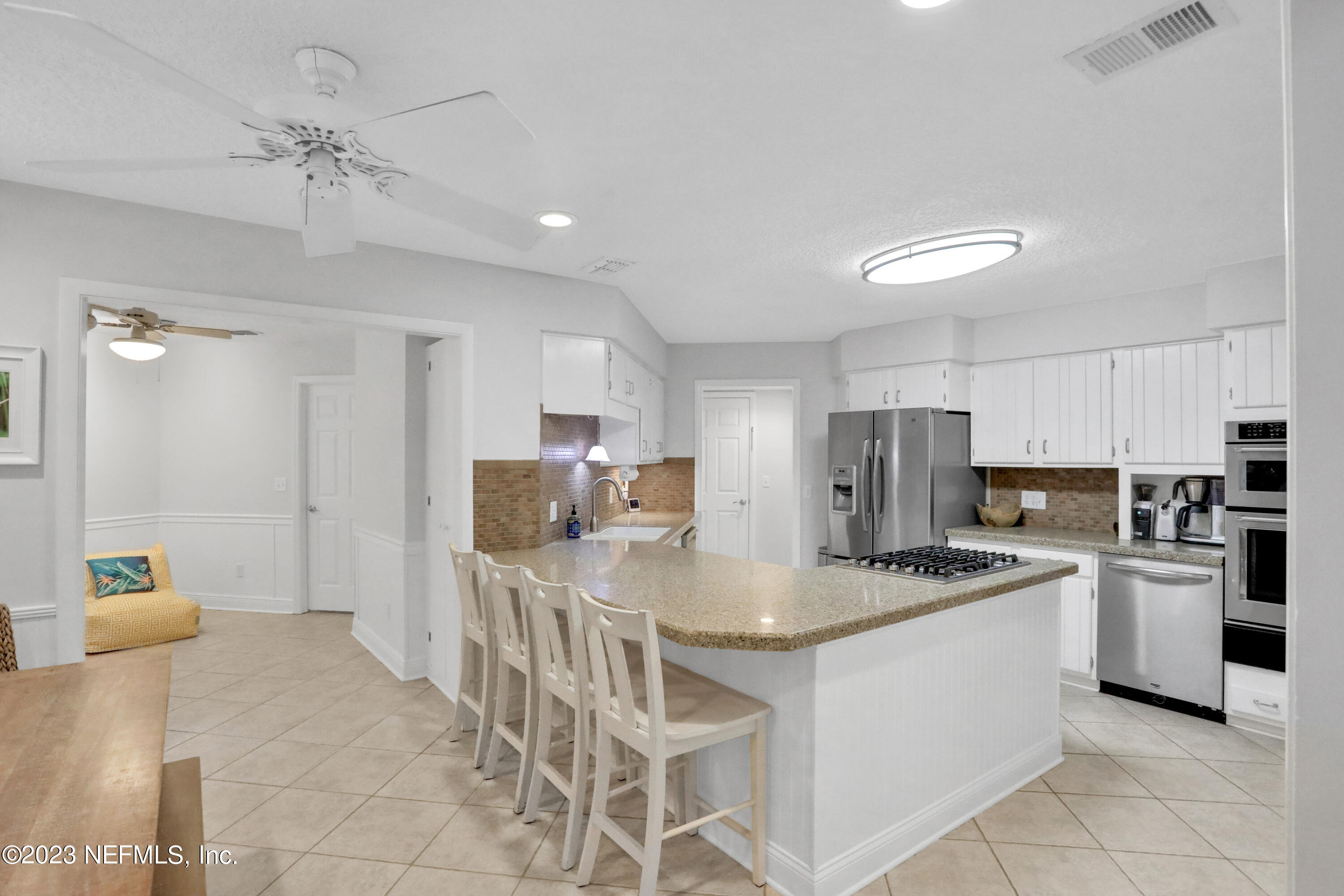 1354 Pinewood Road Jacksonville Beach, FL 32250 - Photo 15 of 77 7O0A4950