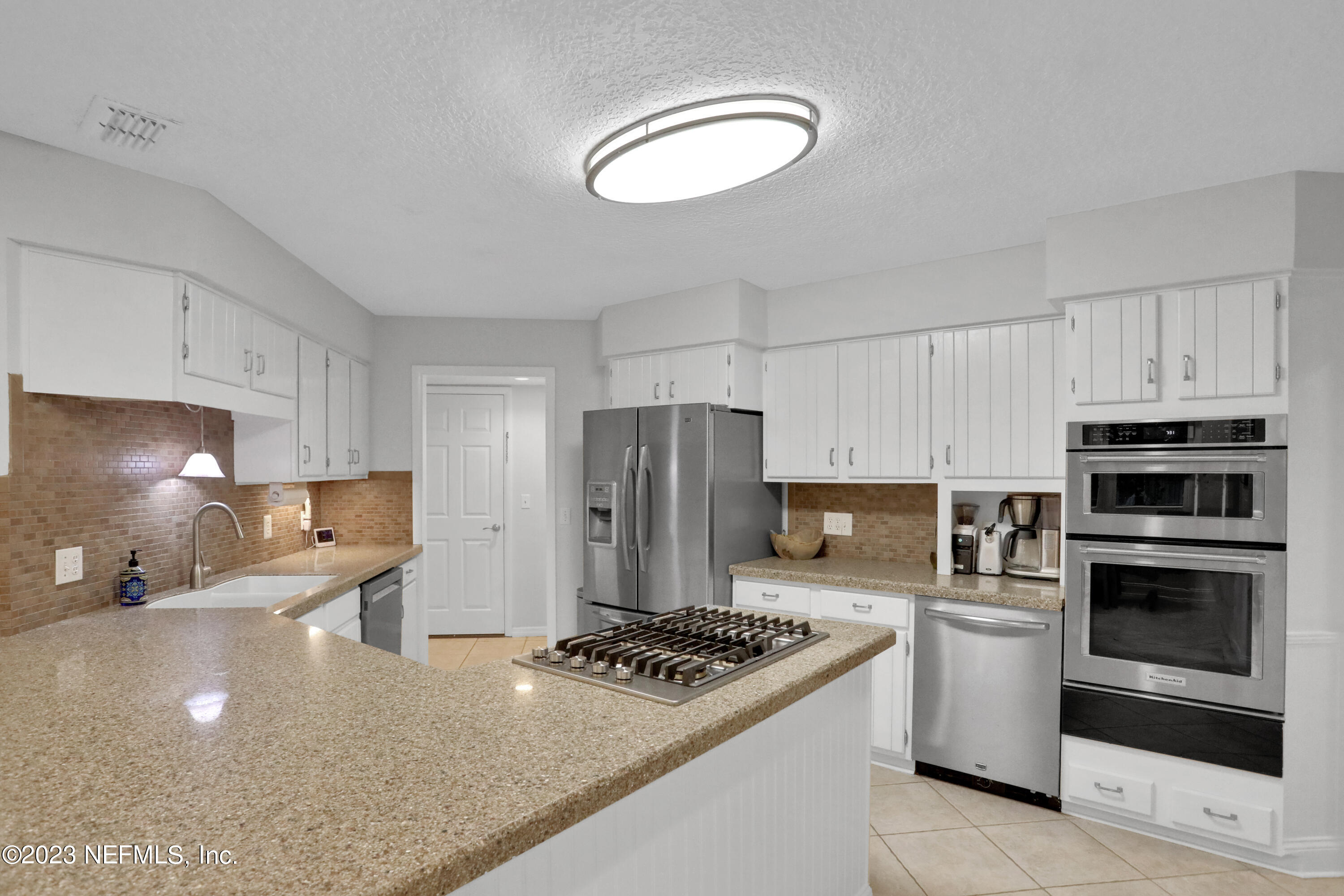1354 Pinewood Road Jacksonville Beach, FL 32250 - Photo 18 of 77 7O0A4954