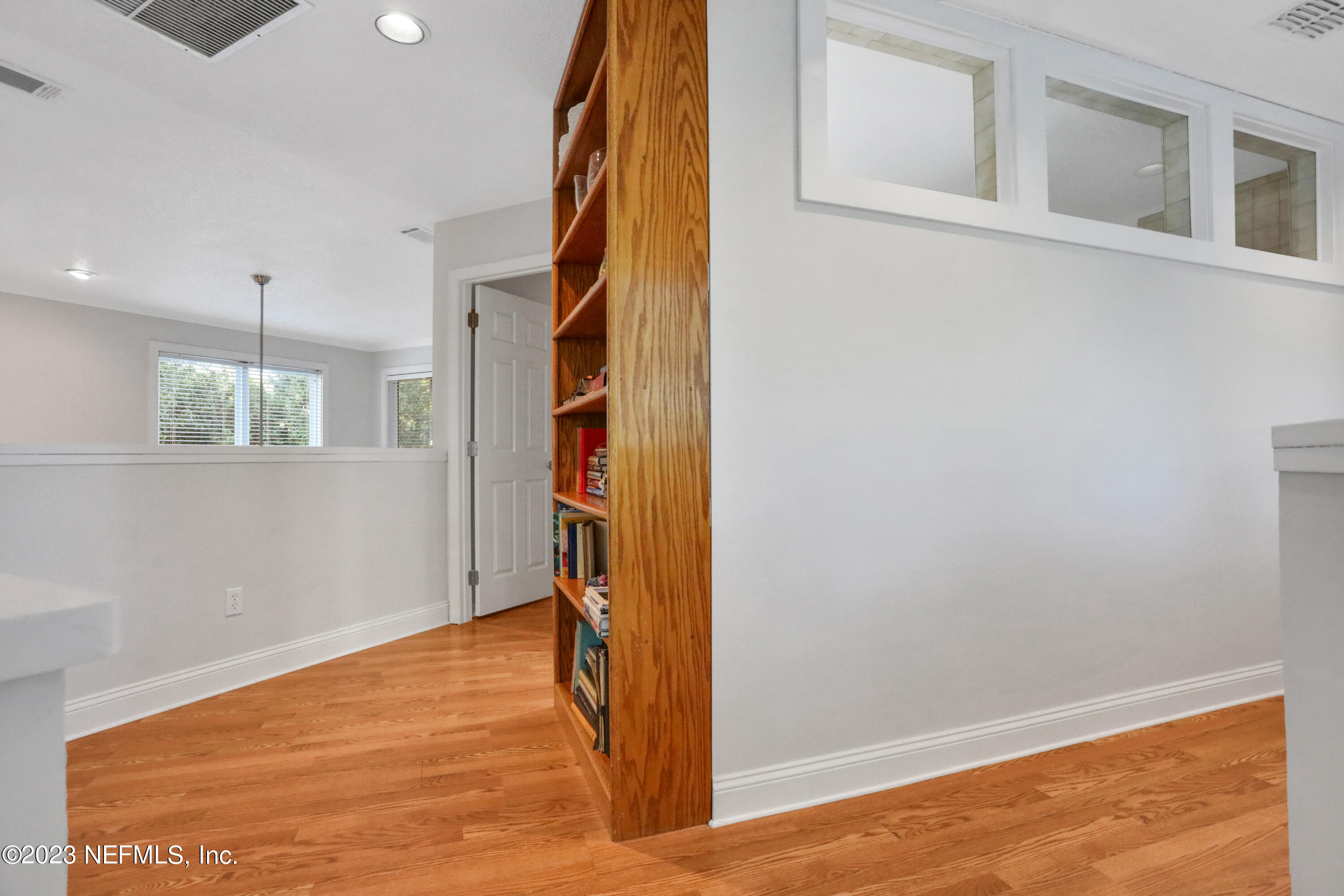 1354 Pinewood Road Jacksonville Beach, FL 32250 - Photo 29 of 77 7O0A4802