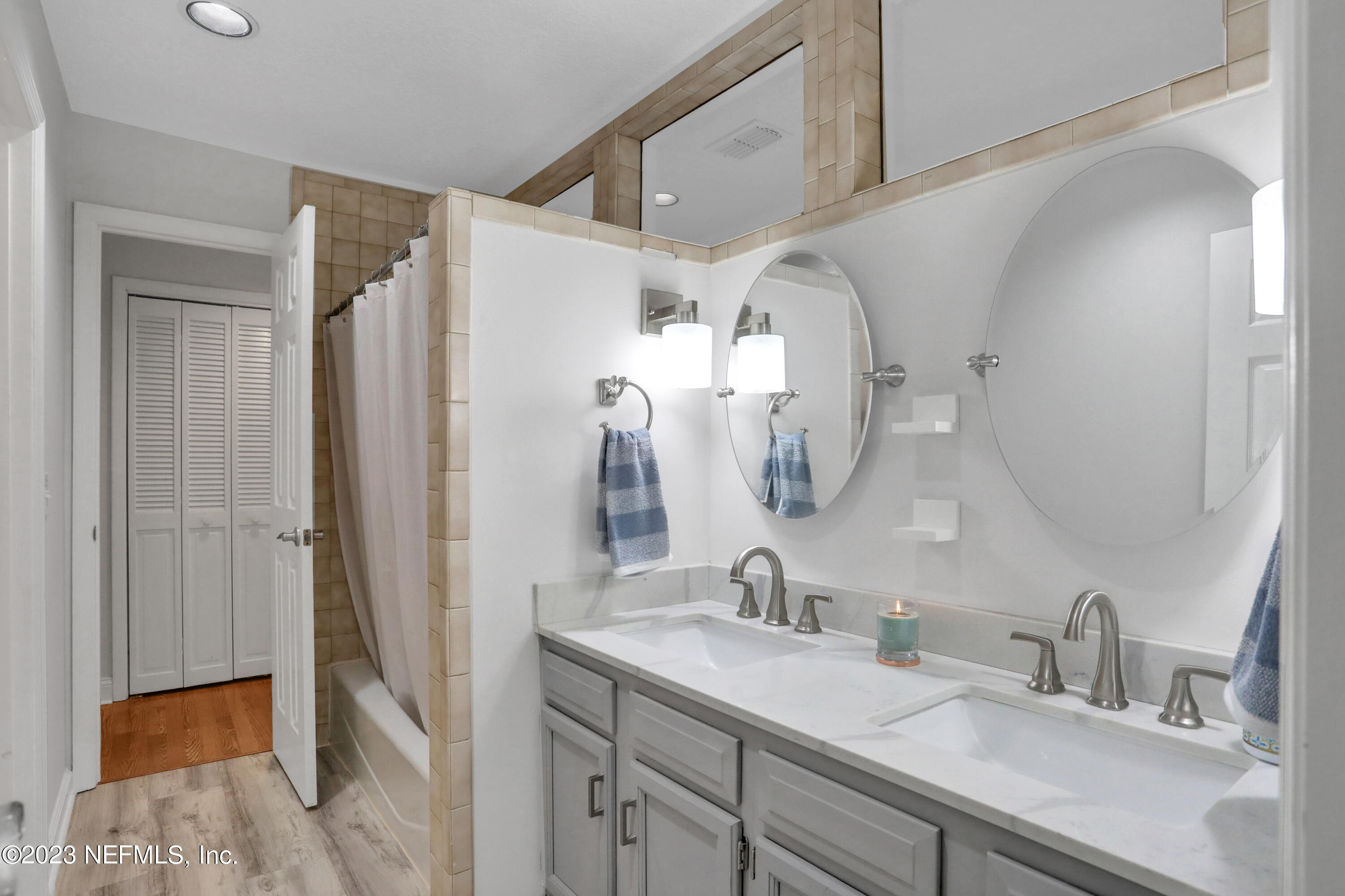 1354 Pinewood Road Jacksonville Beach, FL 32250 - Photo 32 of 77 7O0A4870