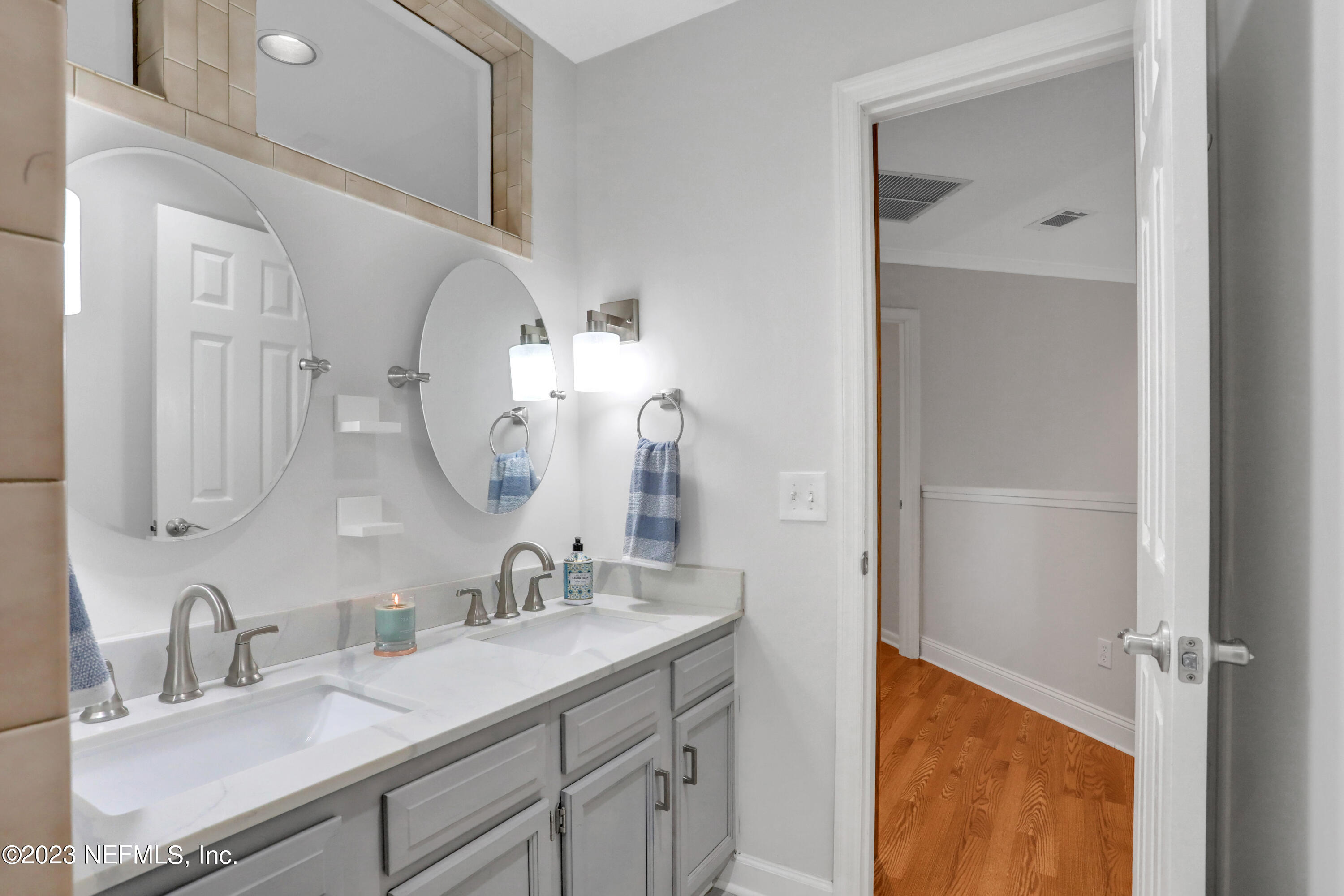 1354 Pinewood Road Jacksonville Beach, FL 32250 - Photo 33 of 77 7O0A4866