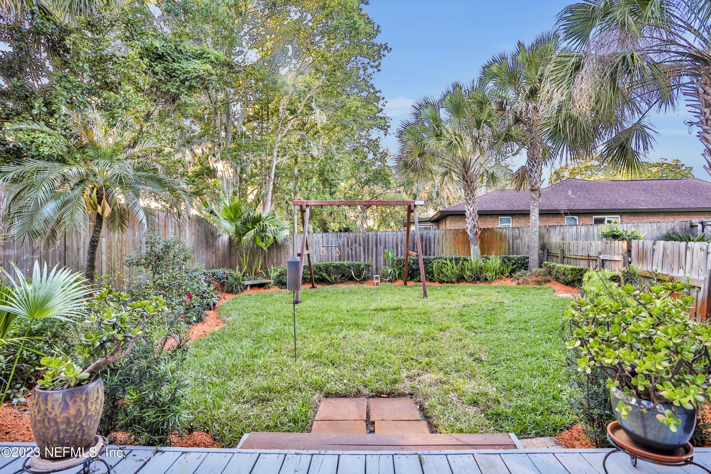 1354 Pinewood Road Jacksonville Beach, FL 32250 - Photo 48 of 77 7O0A4745