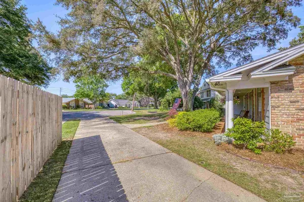 $615,000 | 4580 Lavallet Lane, Pensacola, FL 32504