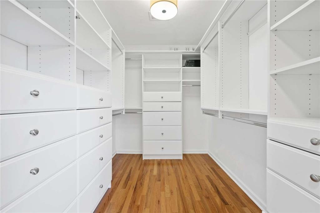 9767 Bellcrest Road Pittsburgh, PA 15237 - Photo 8 of 25 a view of a walk in closet