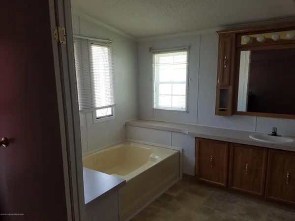 $239,000 | 15 Village Road, Morganville, NJ 07751