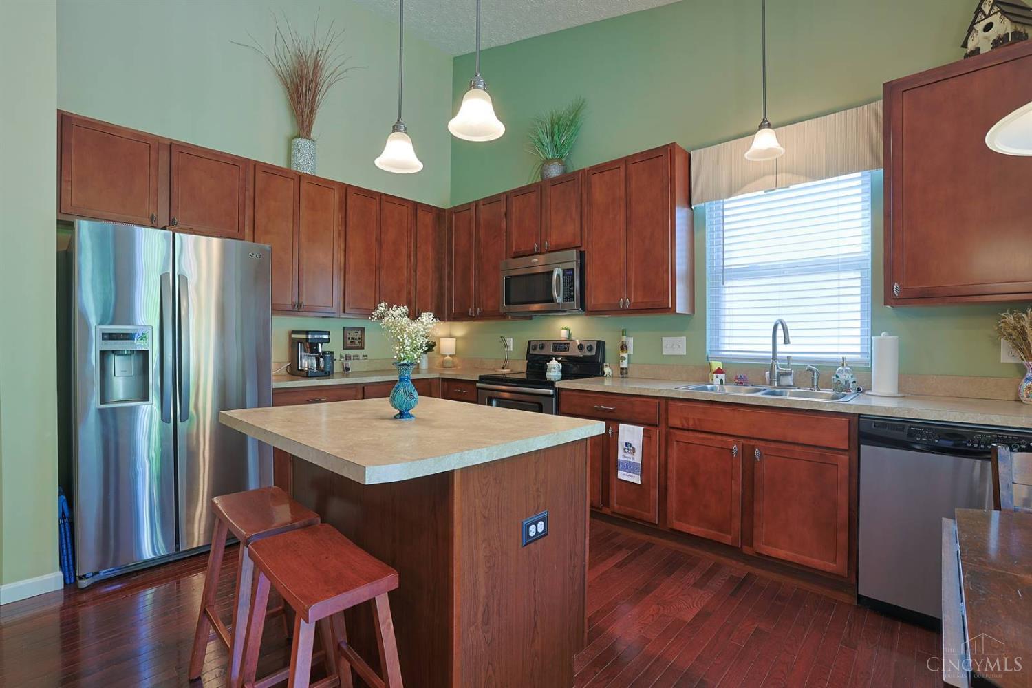 4193 South Gensen Loop Cincinnati, OH 45245 - Photo 6 of 24