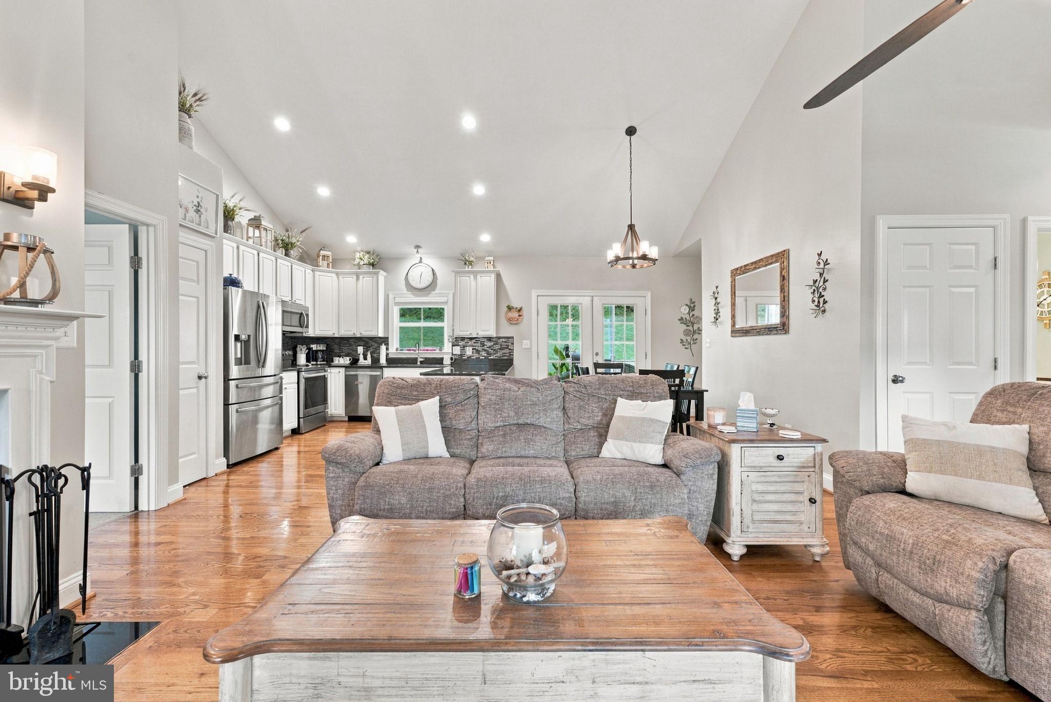 9813 Crest Hill Road Marshall, VA 20115 - Photo 13 of 113 Gallery Image 13