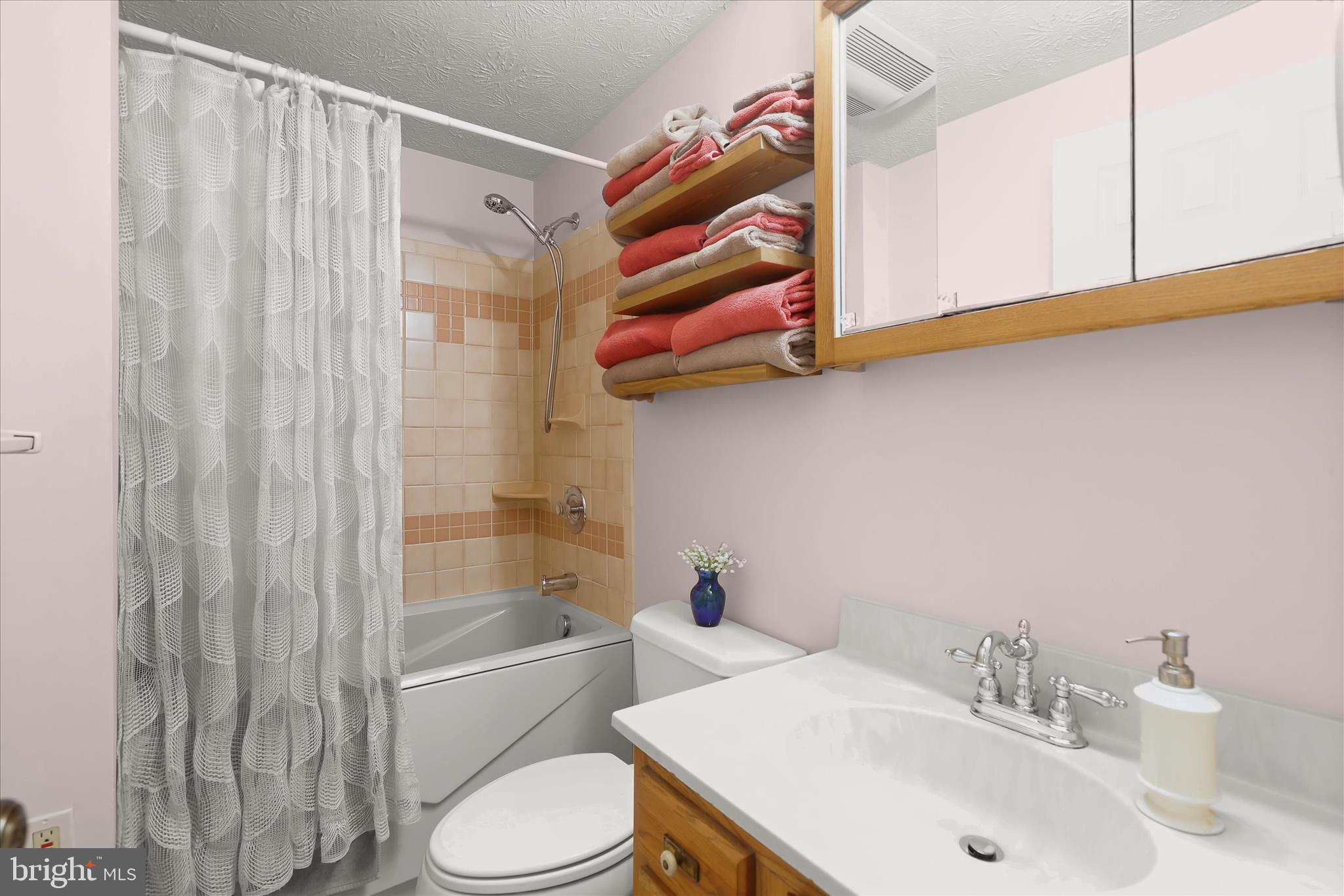 3346 Kump Station Road Taneytown, MD 21787 - Photo 22 of 73 Primary Bedroom Suite Bath