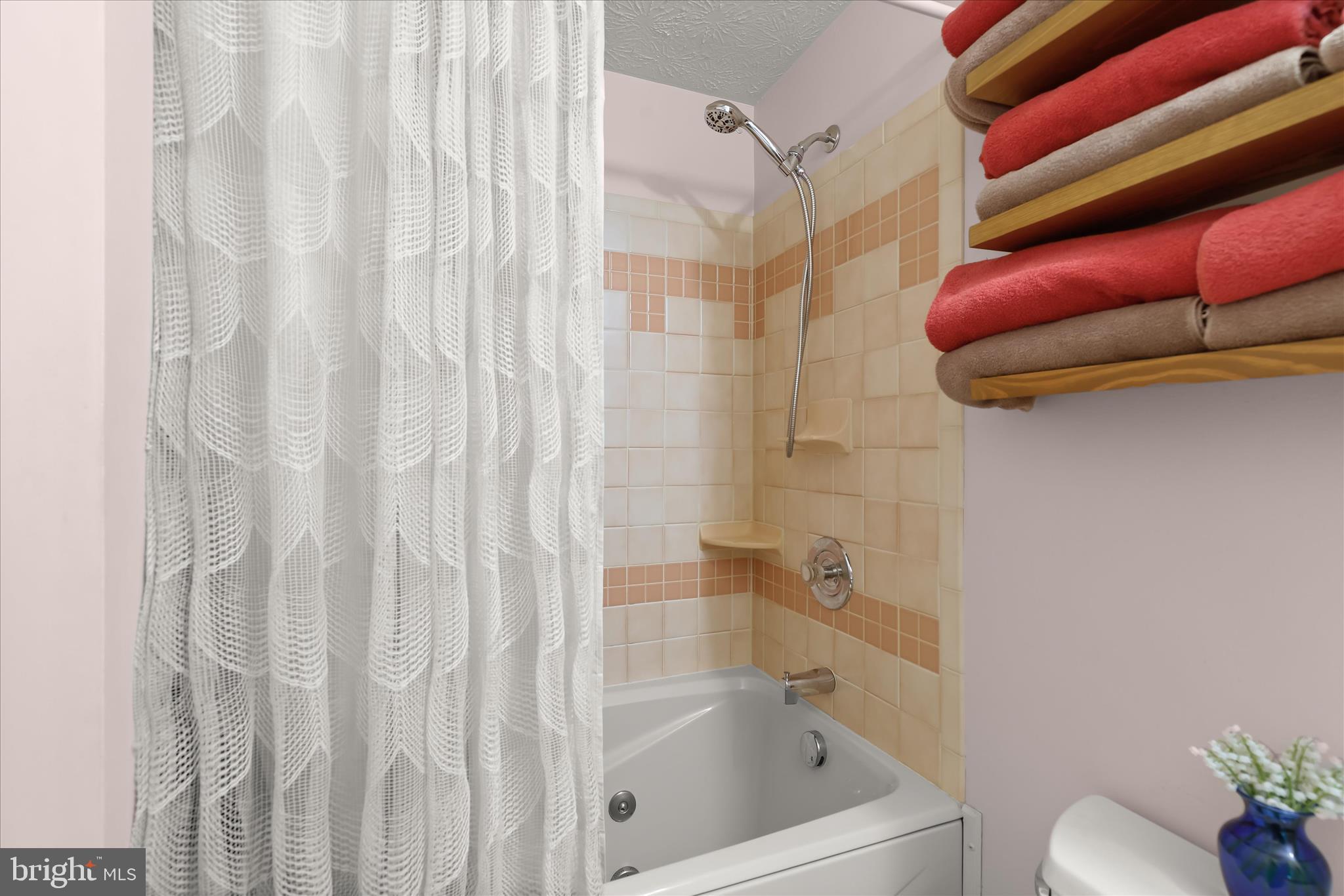 3346 Kump Station Road Taneytown, MD 21787 - Photo 23 of 73 Primary Bedroom Suite Bath