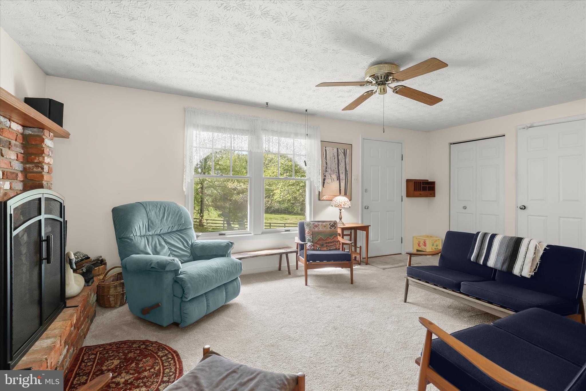3346 Kump Station Road Taneytown, MD 21787 - Photo 5 of 73 Living Room