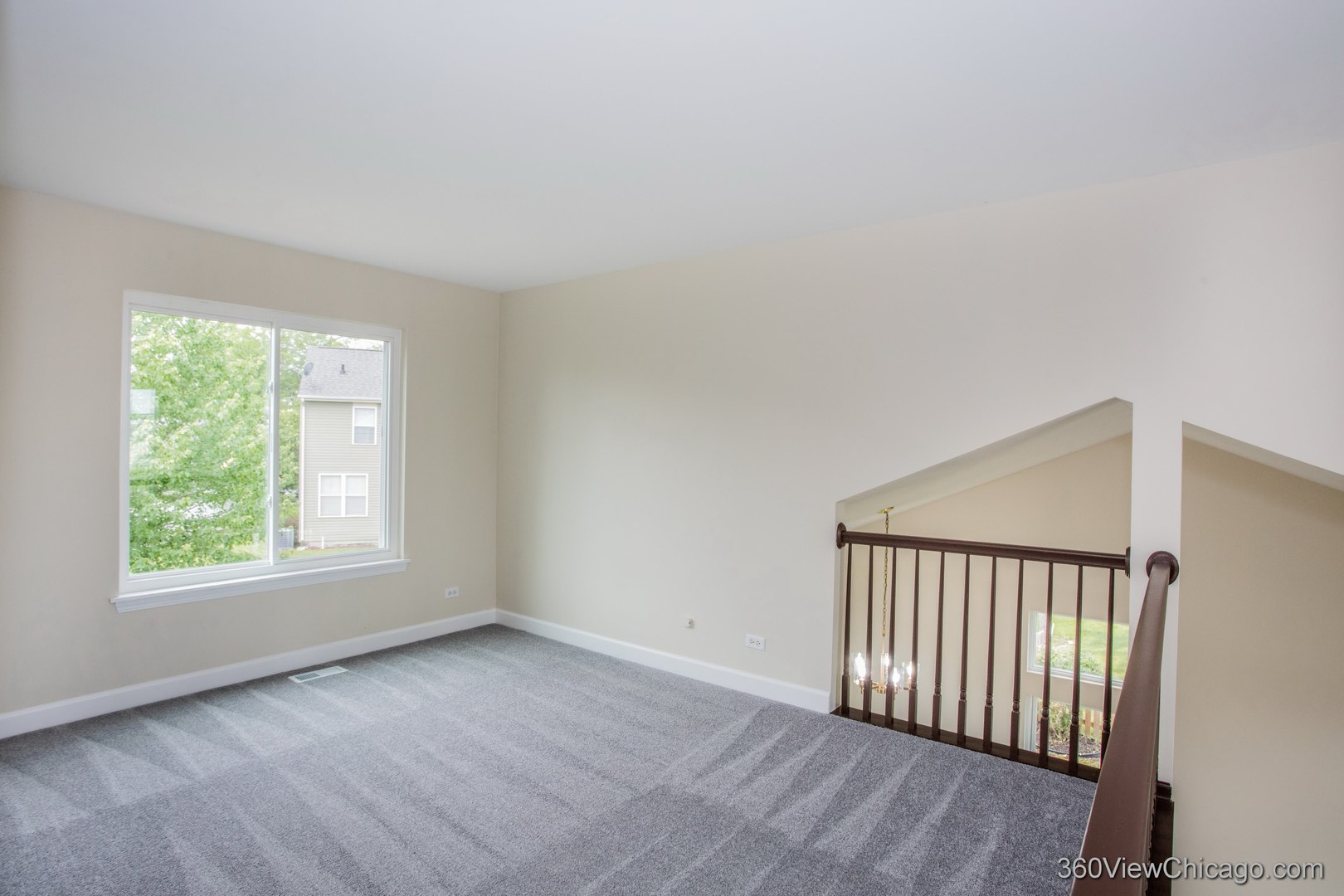 305 West Applegate Court Round Lake, IL 60073 - Photo 16 of 32