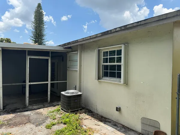 $2,250 | 1740 Southwest 70th Way, North Lauderdale, FL 33068