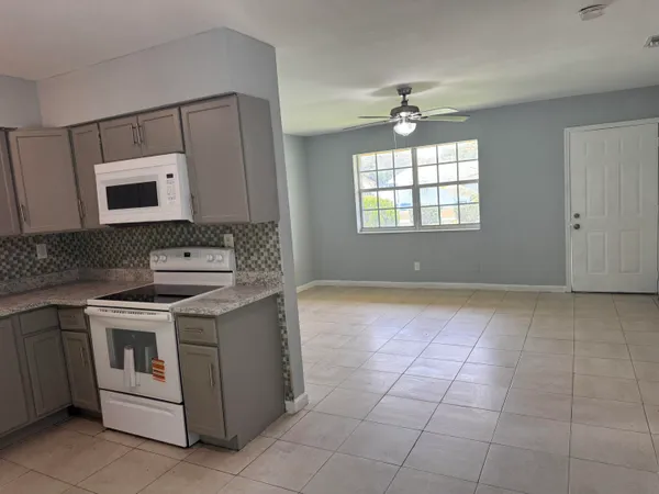 $2,250 | 1740 Southwest 70th Way, North Lauderdale, FL 33068