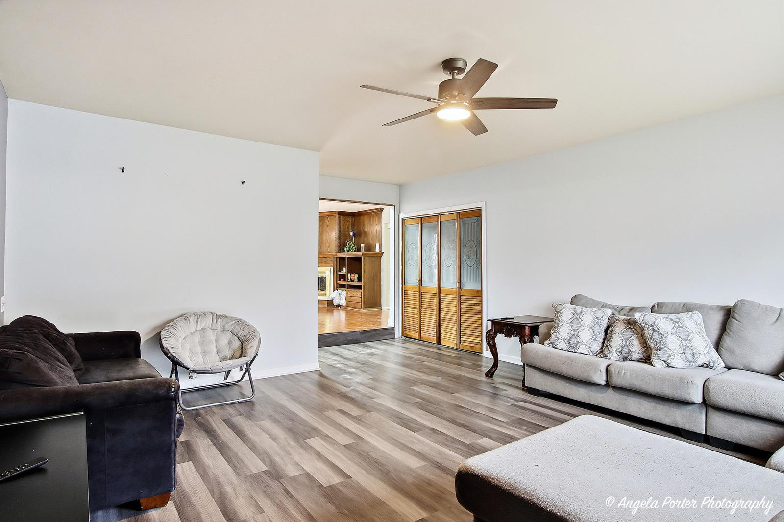 33639 North Greentree Road Grayslake, IL 60030 - Photo 5 of 29