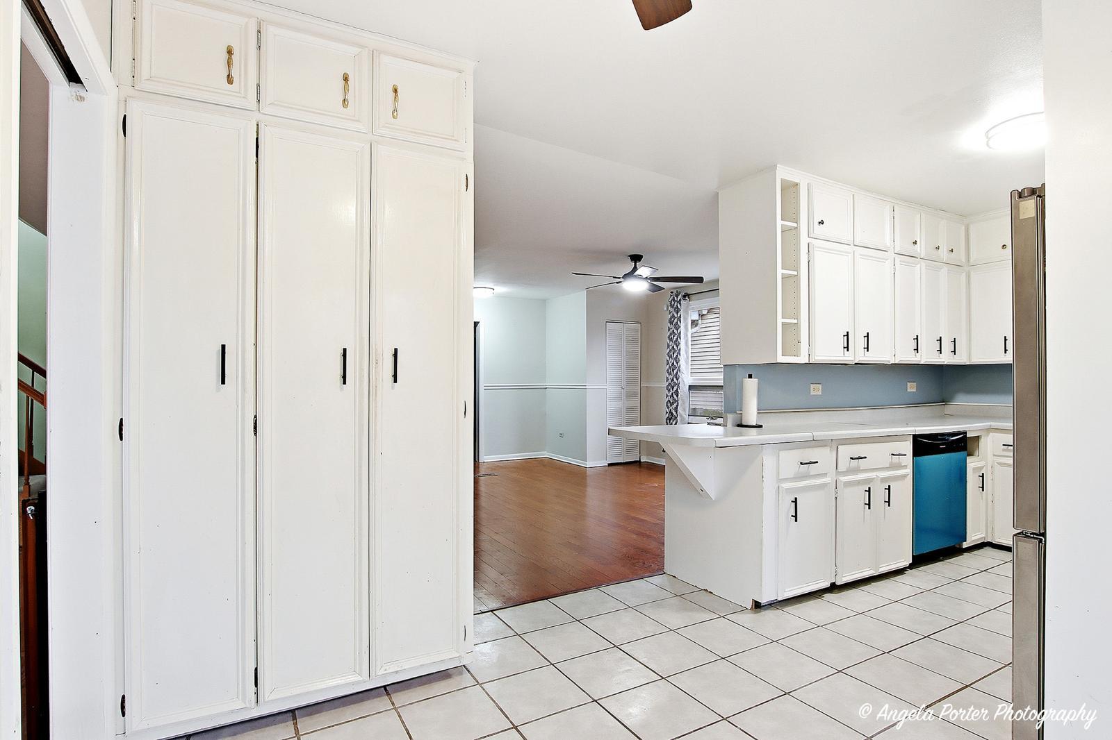 33639 North Greentree Road Grayslake, IL 60030 - Photo 10 of 29