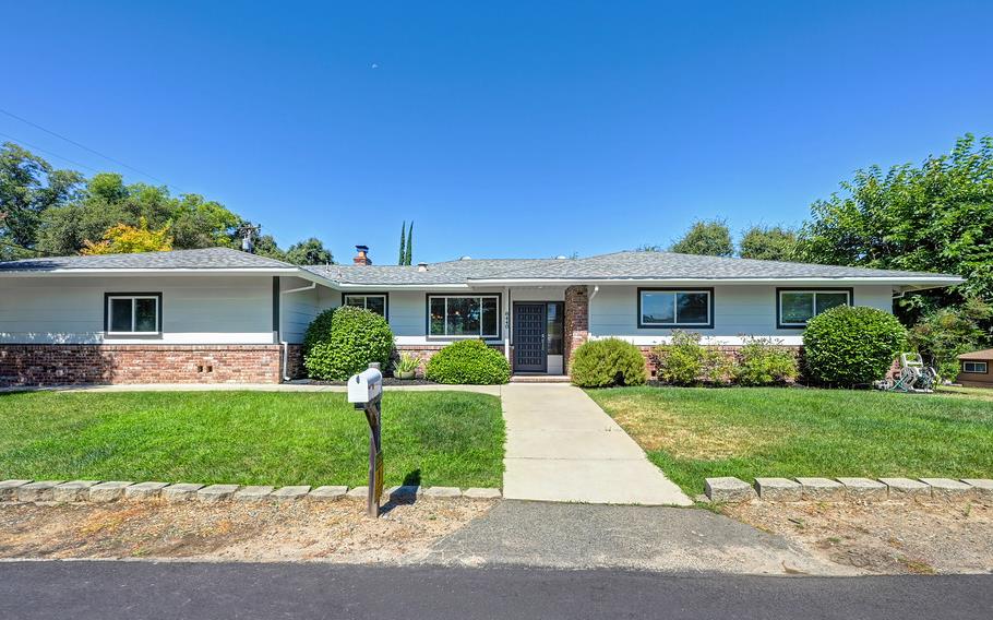 8440 Ranchita Way Fair Oaks, CA 95628 - Photo 1 of 55