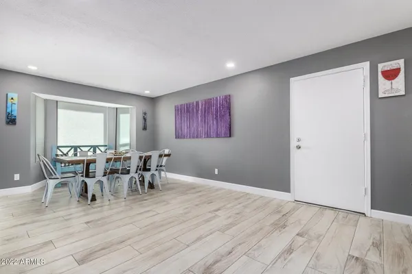 $2,500 | 1502 East Topeka Drive, Phoenix, AZ 85024