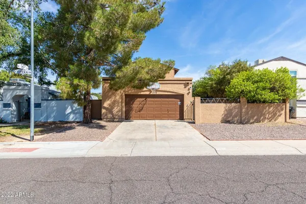 $2,500 | 1502 East Topeka Drive, Phoenix, AZ 85024