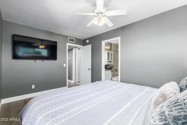 $2,500 | 1502 East Topeka Drive, Phoenix, AZ 85024