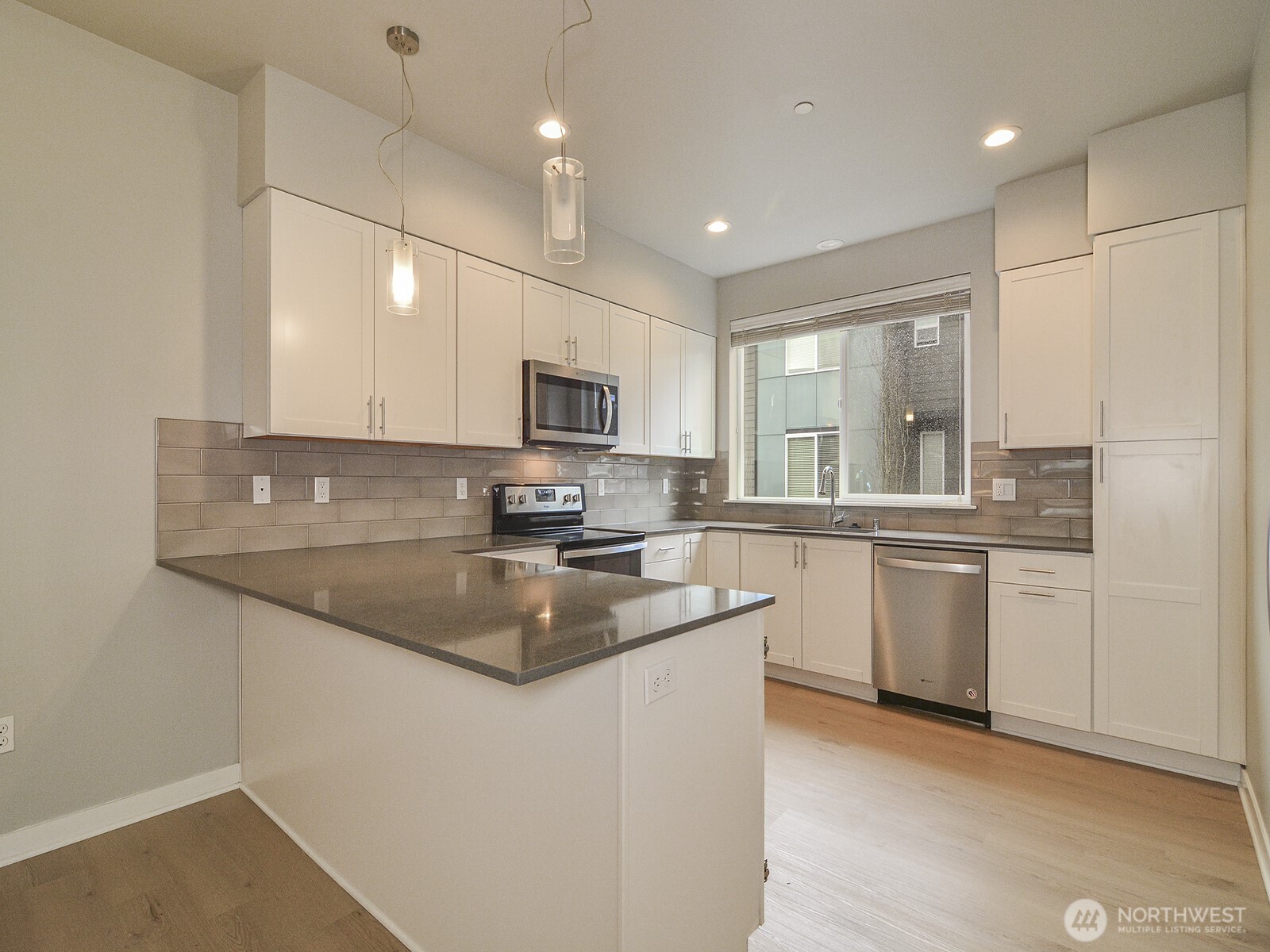 14913 48th Avenue West, Unit K2 Edmonds, WA 98026 - Photo 12 of 28