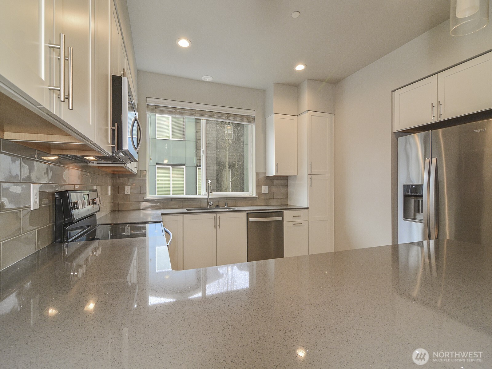 14913 48th Avenue West, Unit K2 Edmonds, WA 98026 - Photo 13 of 28