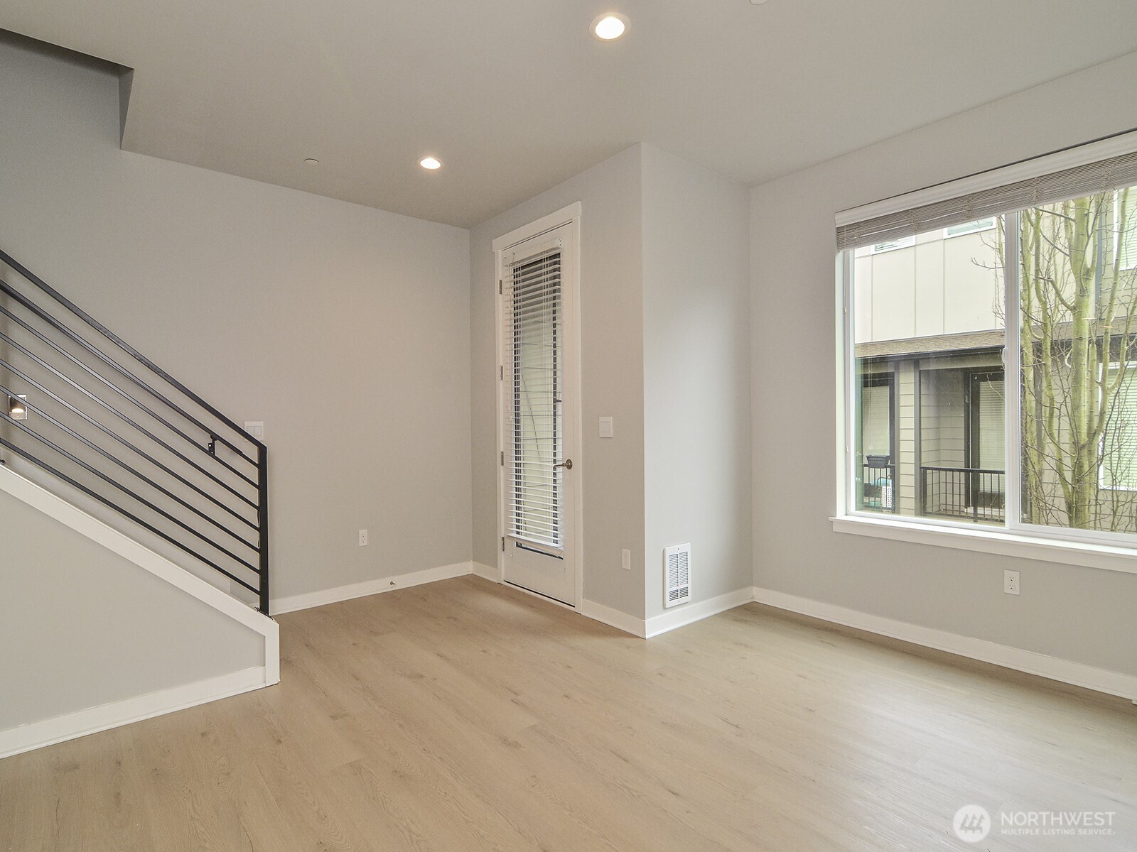 14913 48th Avenue West, Unit K2 Edmonds, WA 98026 - Photo 16 of 28