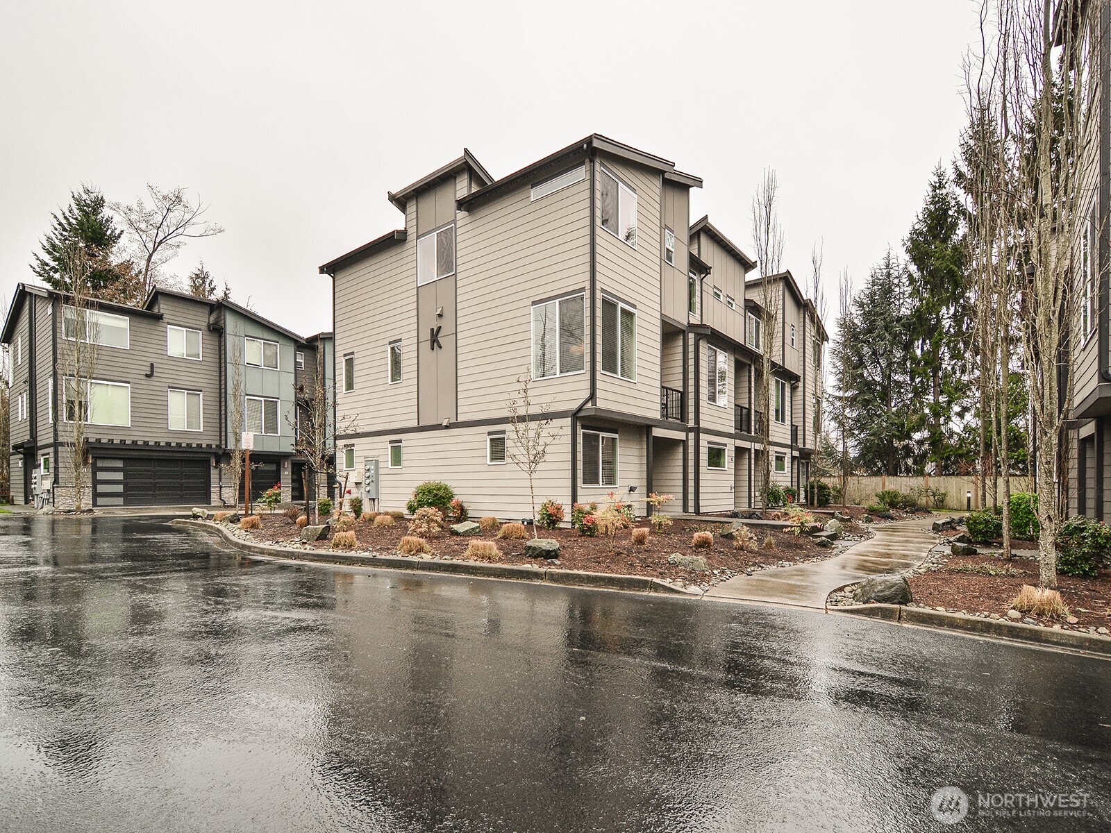 14913 48th Avenue West, Unit K2 Edmonds, WA 98026 - Photo 2 of 28
