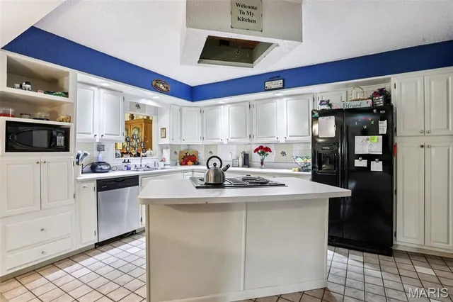 $150,000 | 141 Lakecrest Lane, Hillsboro, IL 62049