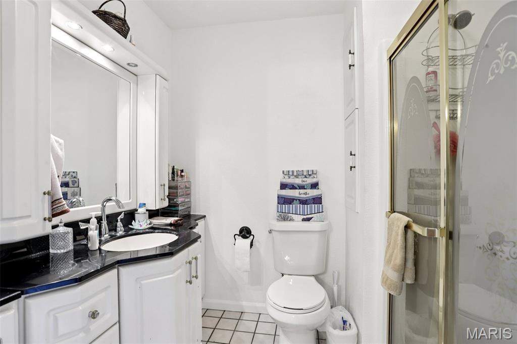 141 Lakecrest Lane Hillsboro, IL 62049 - Photo 21 of 32