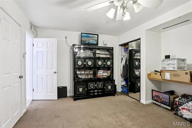 $150,000 | 141 Lakecrest Lane, Hillsboro, IL 62049