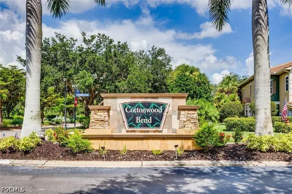 $5,500 | 3240 Cottonwood Bend, Unit 201, Fort Myers, FL 33905