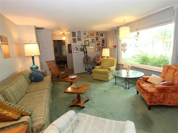 6 Kinnicutt Road South Worcester, MA 01602 - Photo 2 of 20 Gallery Image 2