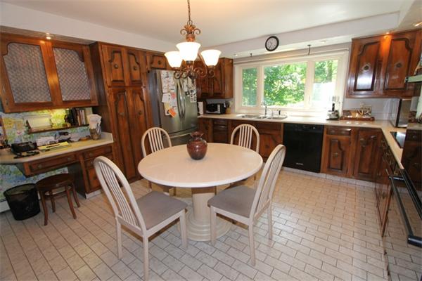 6 Kinnicutt Road South Worcester, MA 01602 - Photo 5 of 20 Gallery Image 5