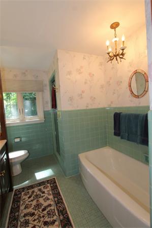 6 Kinnicutt Road South Worcester, MA 01602 - Photo 8 of 20 Gallery Image 8