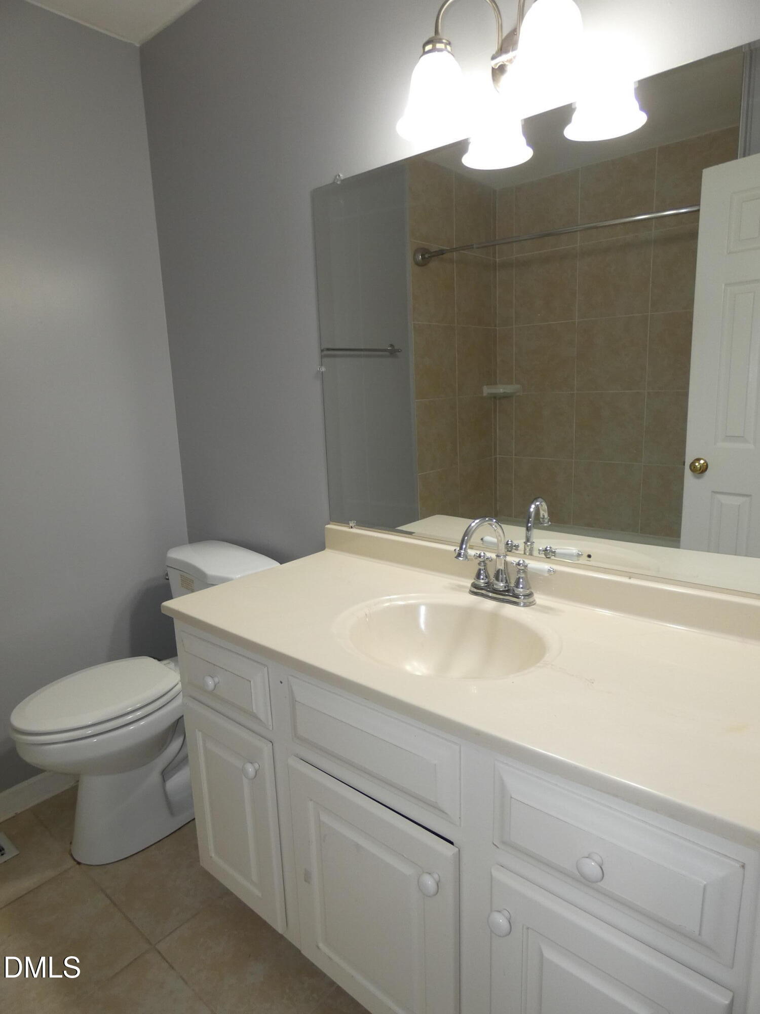 5800 Meadowbrook Road Raleigh, NC 27603 - Photo 13 of 26 11P1010879