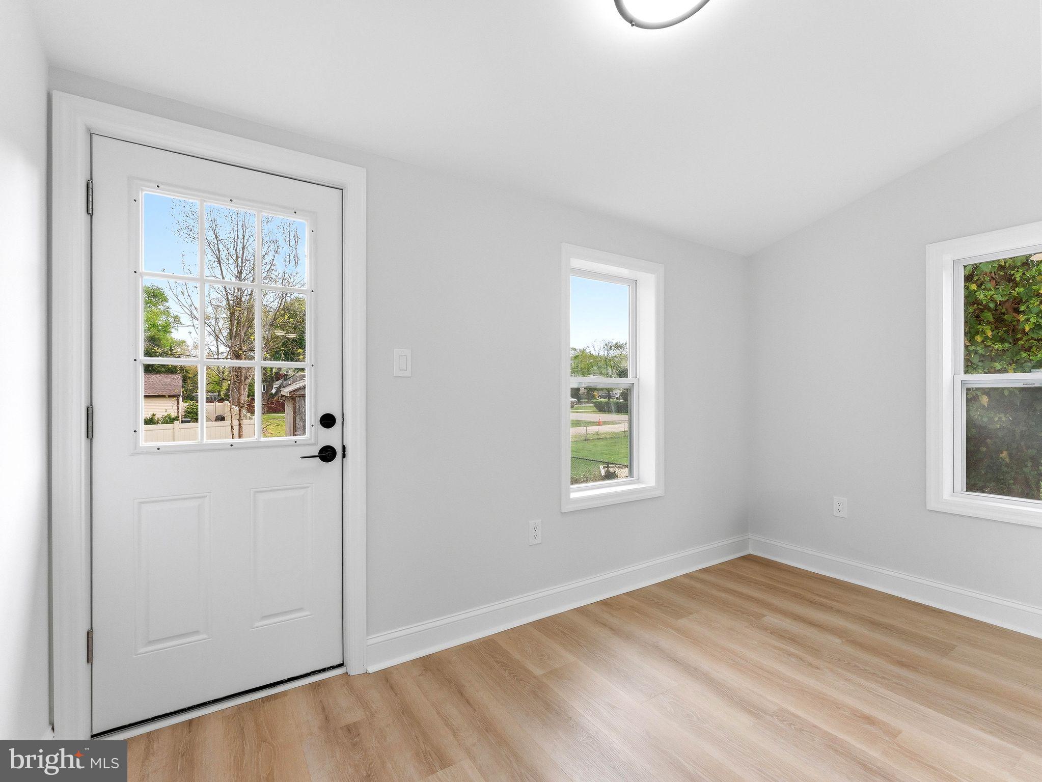 505 Greenwood Avenue Maple Shade, NJ 08052 - Photo 18 of 30 an empty room with windows