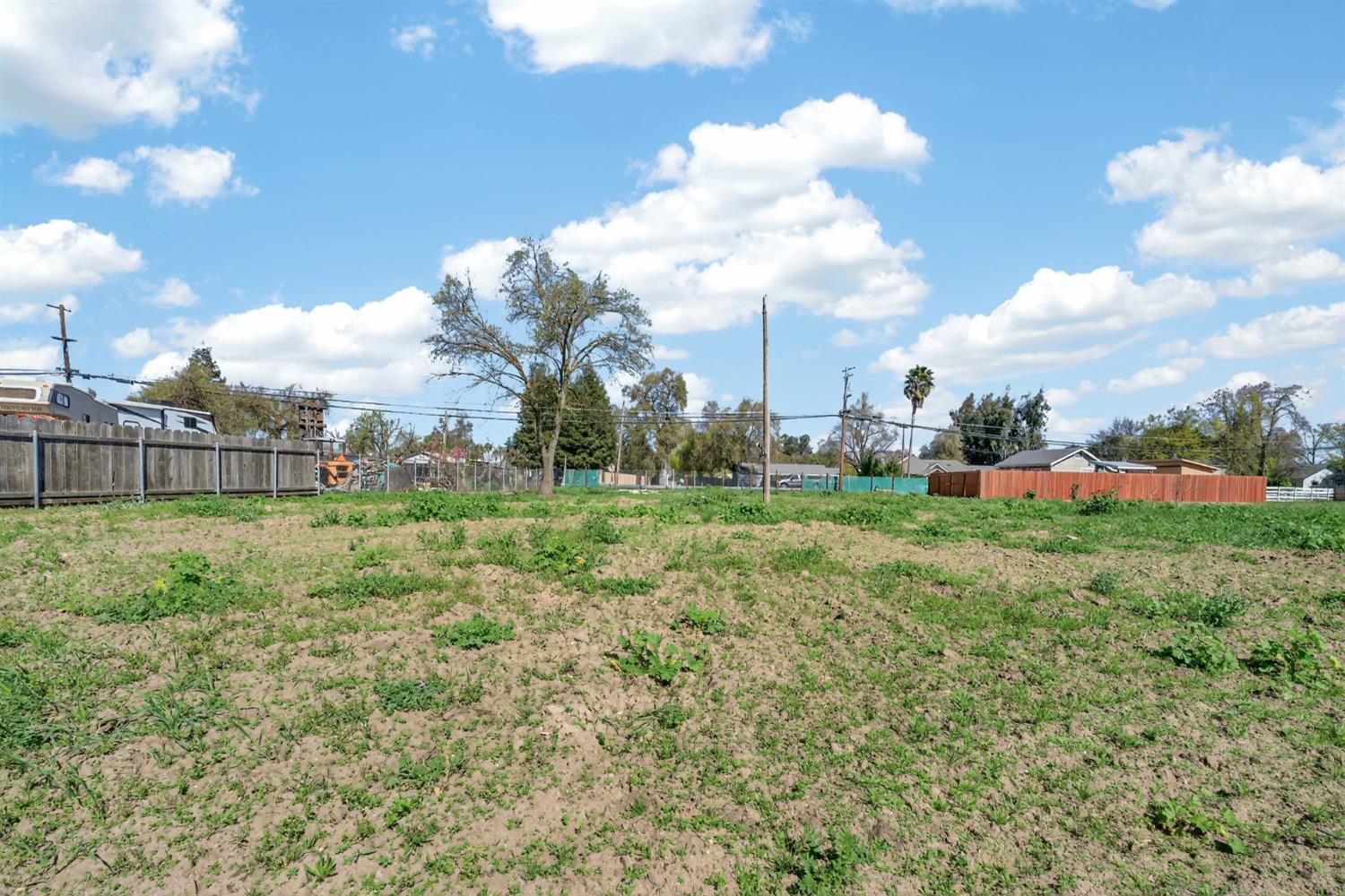 2508 Paradise Road Modesto, CA 95358 - Photo 4 of 11