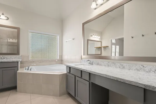 $2,700 | 2021 Cambridge Heights Place, Houston, TX 77045