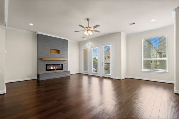 $2,700 | 2021 Cambridge Heights Place, Houston, TX 77045