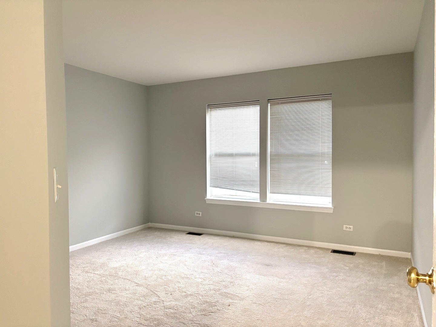 2912 Falling Waters Lane Lindenhurst, IL 60046 - Photo 15 of 18