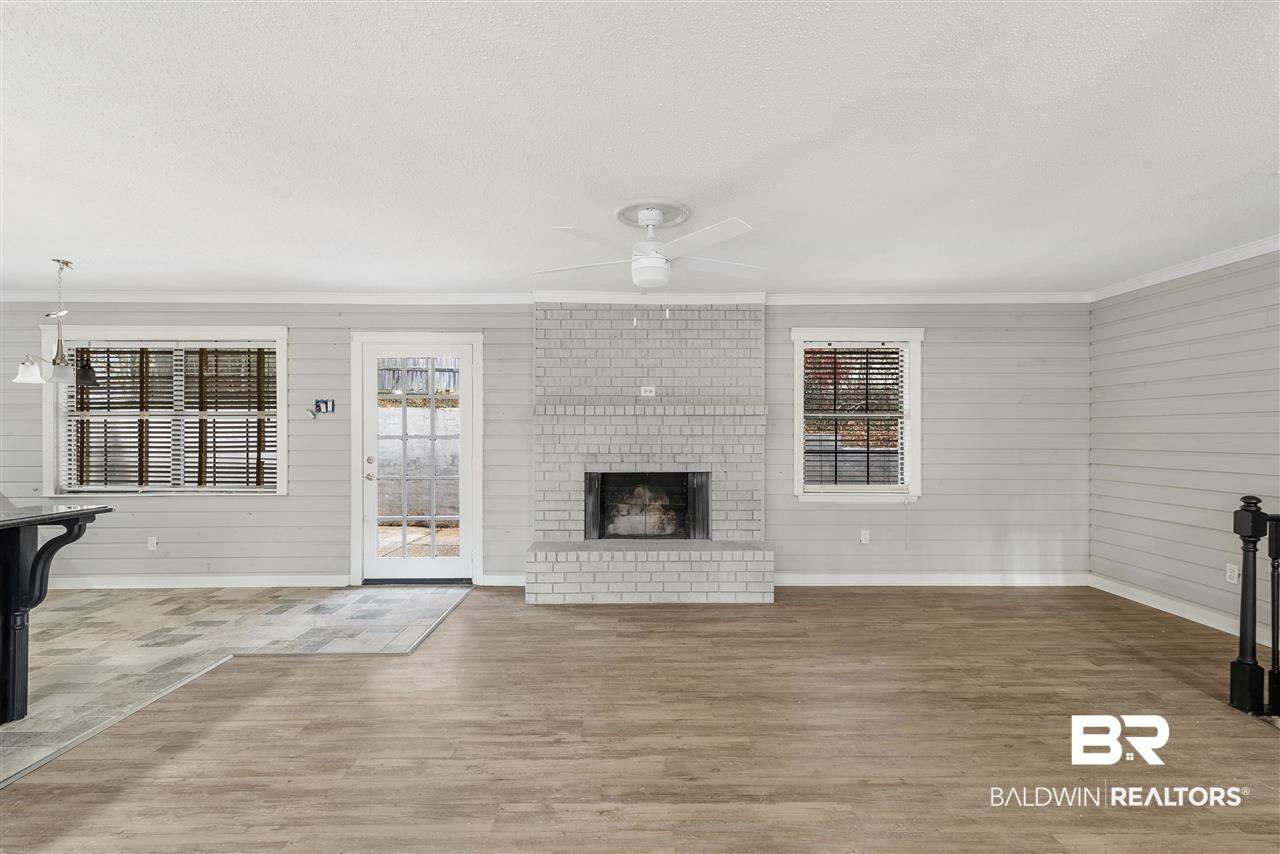 333 Ridgewood Drive Daphne, AL 36526 - Photo 8 of 29