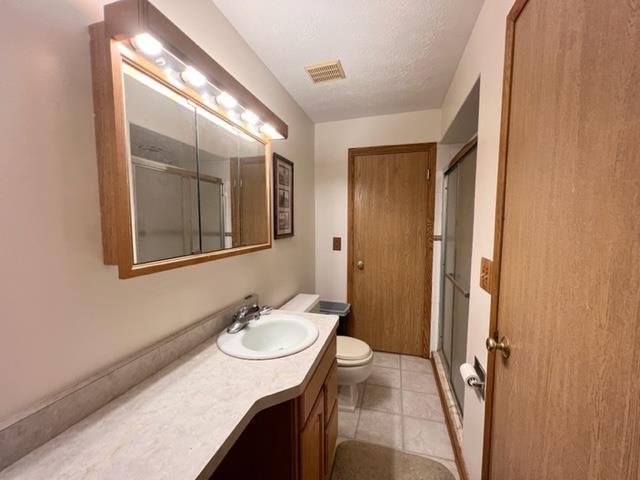 15286 Sharp Road Rockton, IL 61072 - Photo 18 of 19 a bathroom with a sink and a mirror