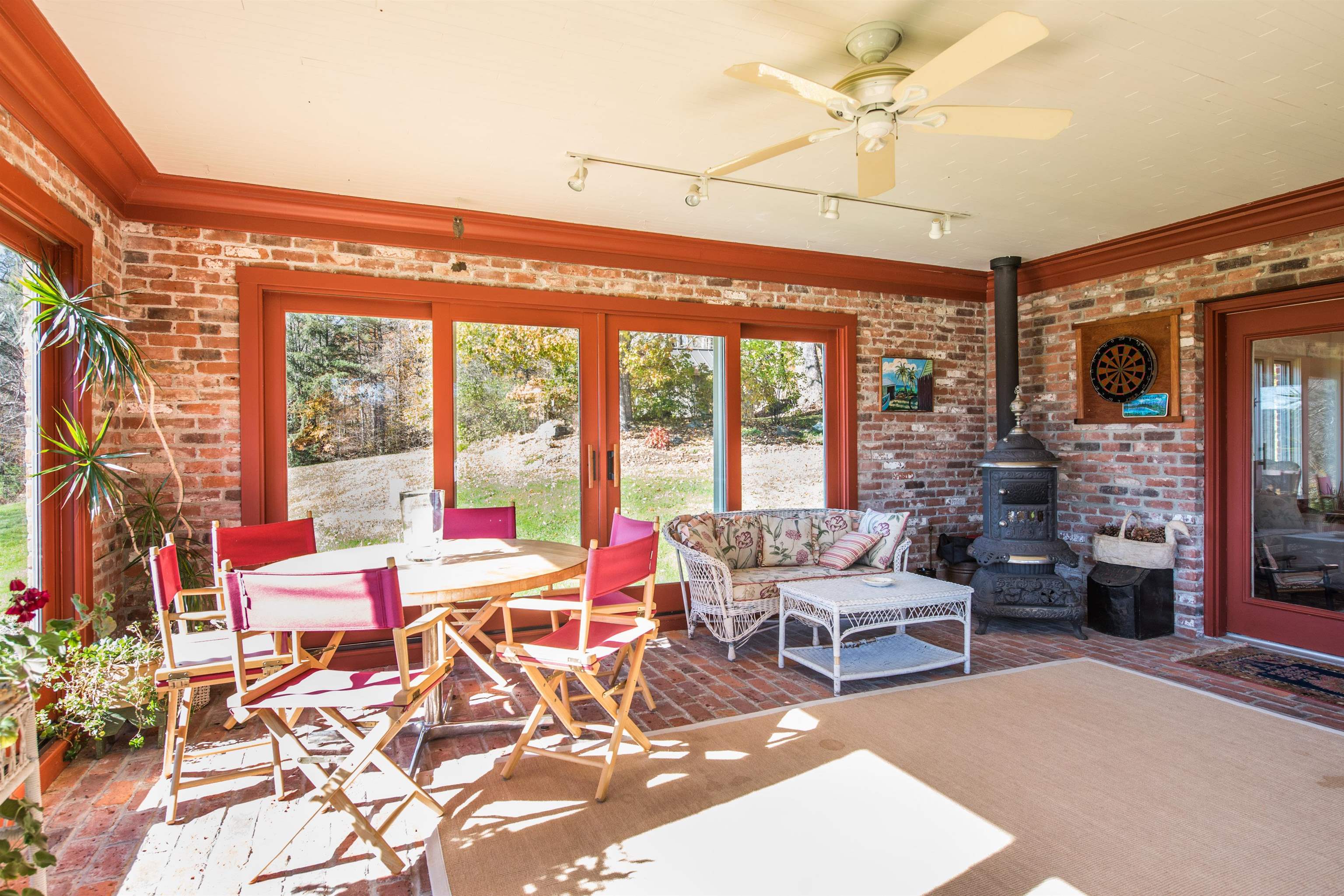 487 Vermont Rte 100 South Londonderry, VT 05155 - Photo 12 of 40