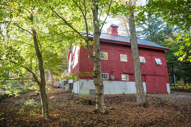 $1,495,000 | 487 Vermont Rte 100, Londonderry, VT 05155