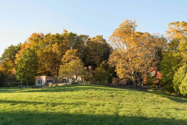 $1,495,000 | 487 Vermont Rte 100, Londonderry, VT 05155