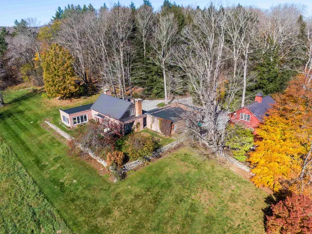 $1,495,000 | 487 Vermont Rte 100, Londonderry, VT 05155