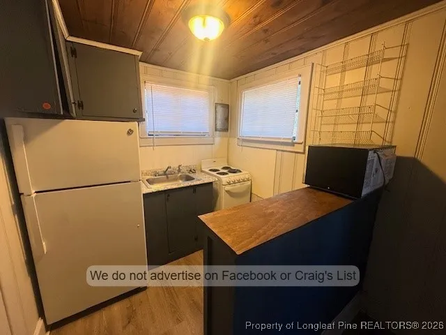 $795 | 201 Country Club Drive, Unit 2, Fayetteville, NC 28301