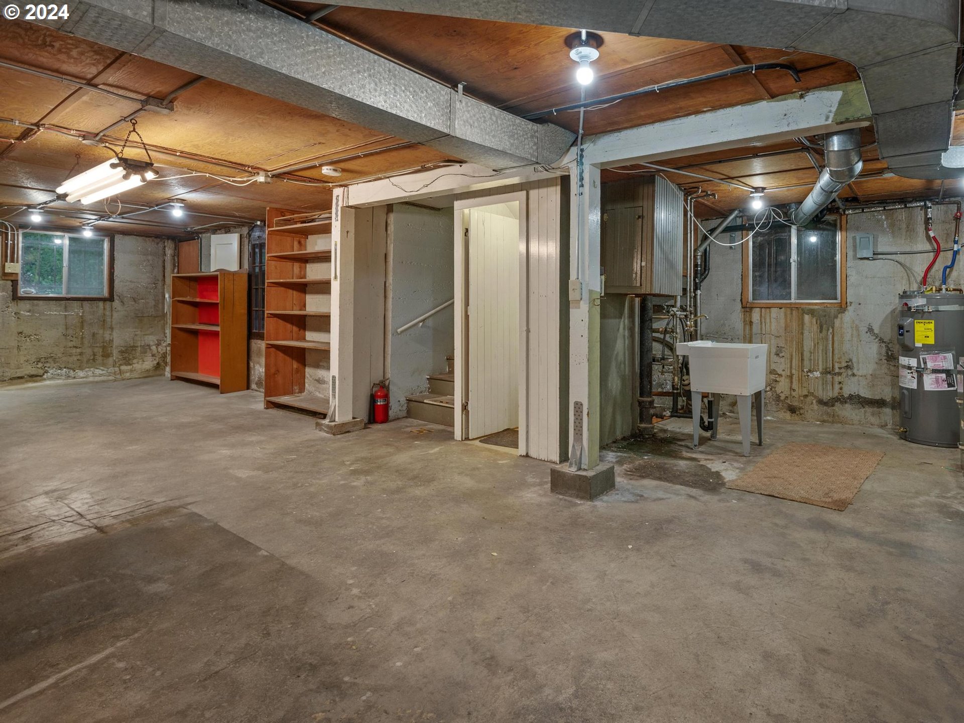 5523 Southwest Menefee Drive Portland, OR 97239 - Photo 21 of 22 a view of a room with chairs