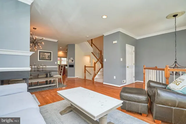 $3,600 | 4102 Kentmere Square, Fairfax, VA 22030